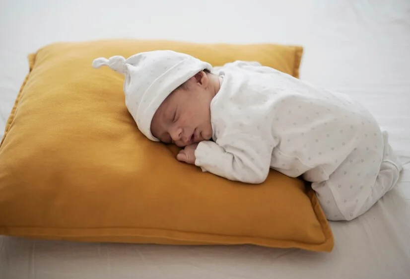 bantal bayi