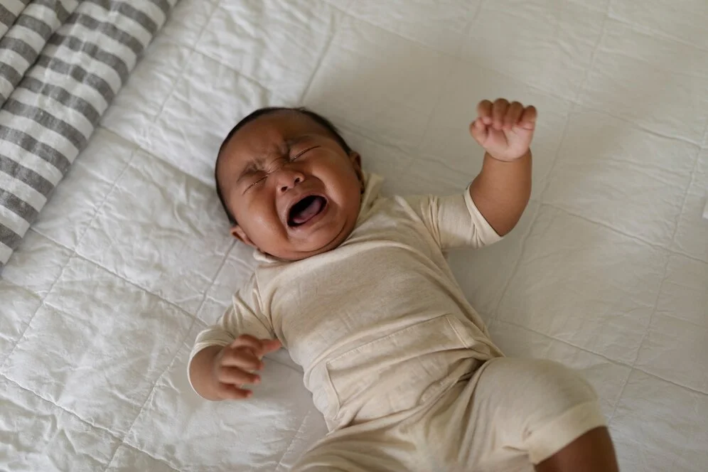 bayi suka reweel tengah malam
